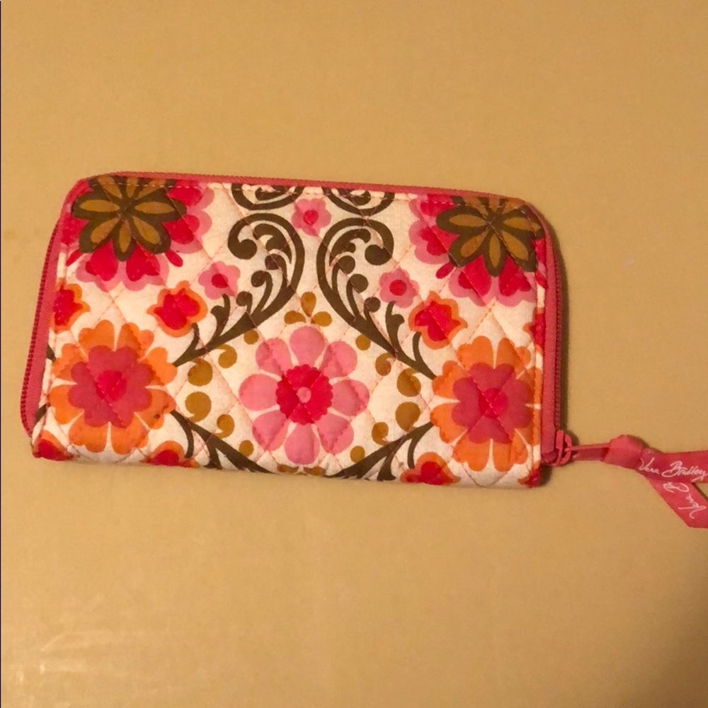 NWT Vera Bradley wallet “folkloric”